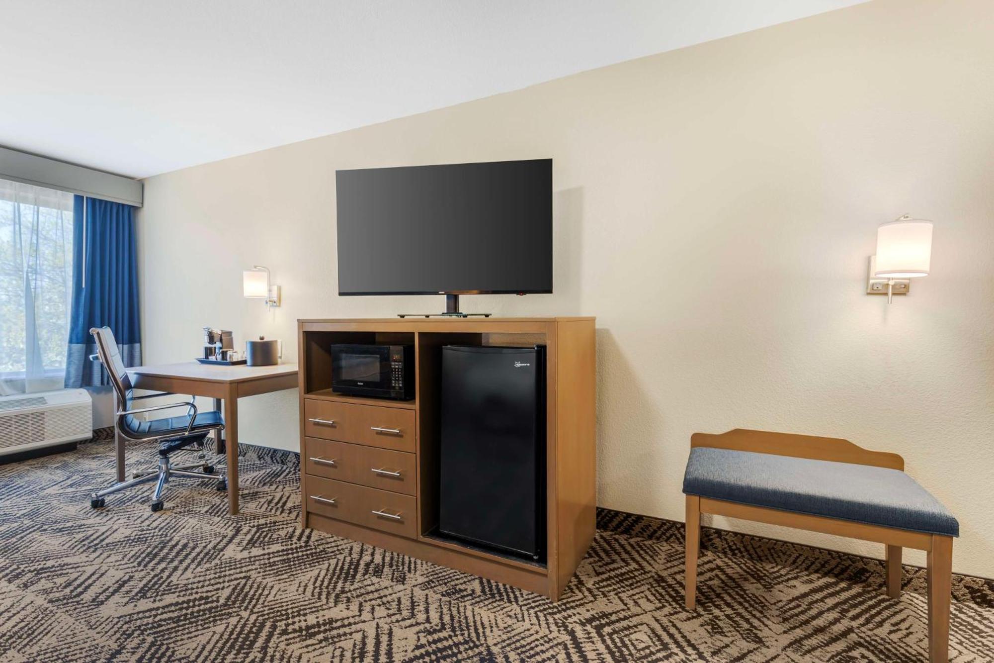 Hotel Western Flower Mound 3*