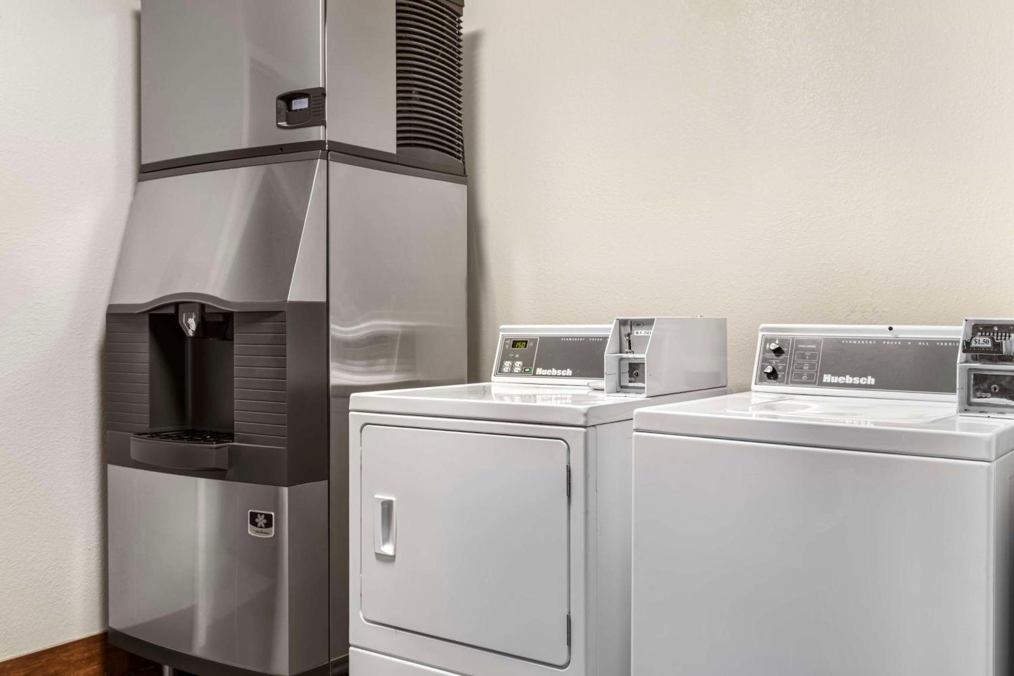 Western Flower Mound Hotel 3*