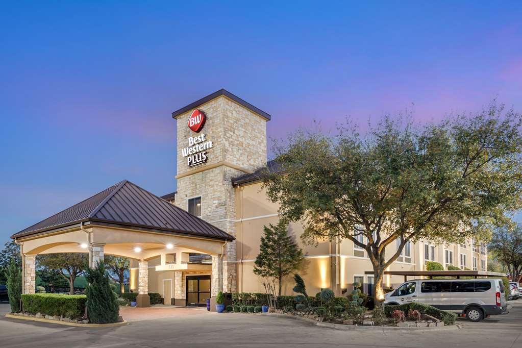 Western Flower Mound Hotel 3*